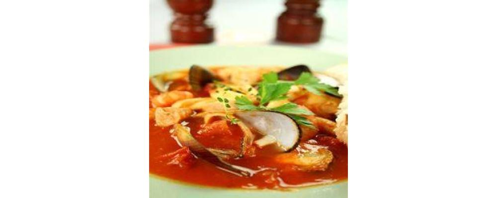 Середземноморський рибний суп з карі шафраном
