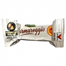 Сир пармезан Parmareggio Parmigiano Reggiano Snack 12 місяців 17 г