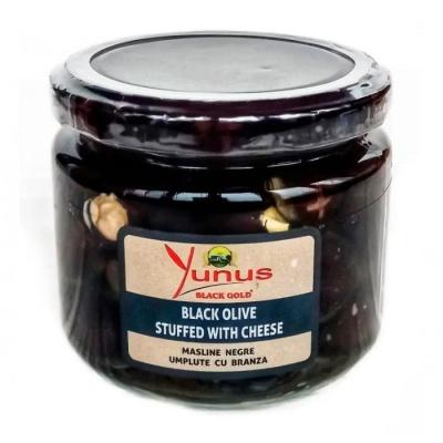 Оливки черные Yunus фаршированные сыром 290г