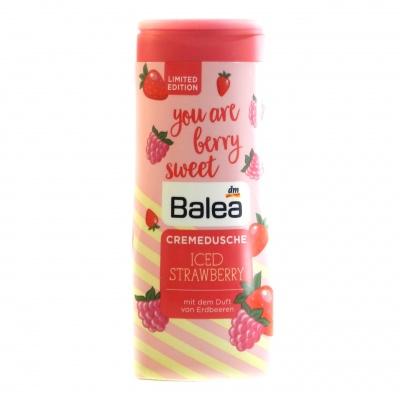 Гель для душа Balea creme dusche iced strawberry 300мл